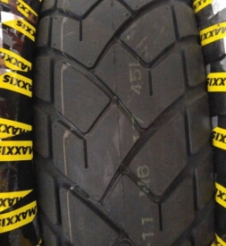 Đánh giá vỏ xe Maxxis cho vespa