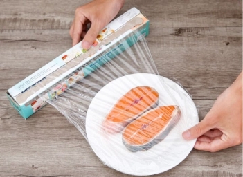Màng PE đơn lớp và đa lớp nên chọn loại nào cho bao bì thực phẩm