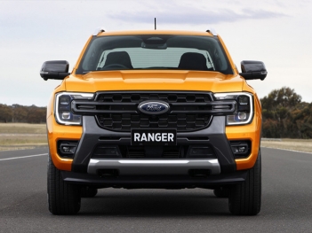 Xe Ford Ranger báo lỗi hình cờ lê là gì và có nguy hiểm không