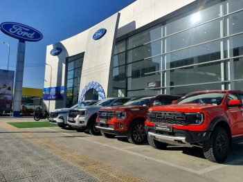 Hãng xe Ford của nước nào? Các dòng xe Ford 5 chỗ giá bao nhiêu - Cà phê học thuật